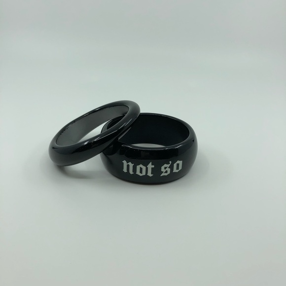 “Not So Sweet” Black/White Bangle Set - Picture 2 of 4